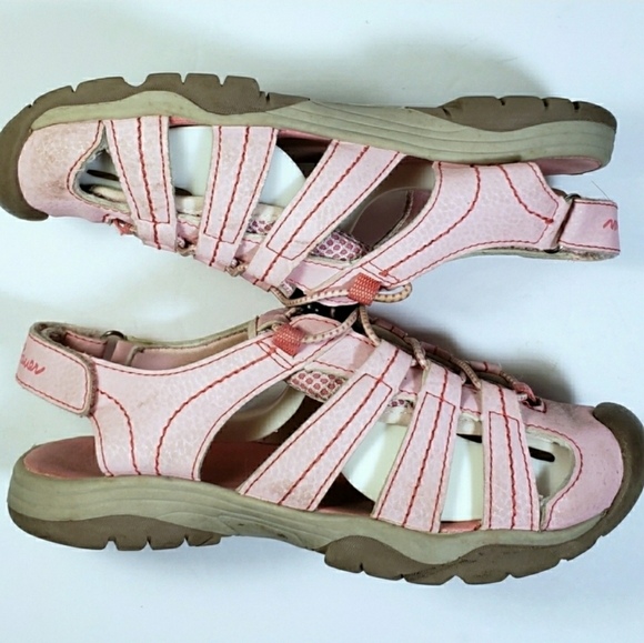 Eddie Bauer Girls Close Toe Hiking Sandals - Picture 4 of 8